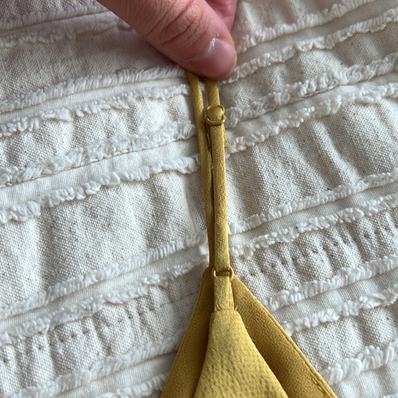 Express Downtown Cami - Picture 3 of 4